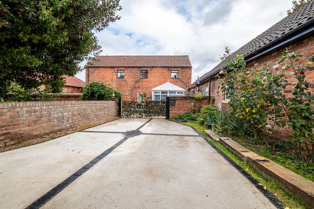 Thumbnail Barn conversion for sale in High Street, East Ferry, Gainsborough