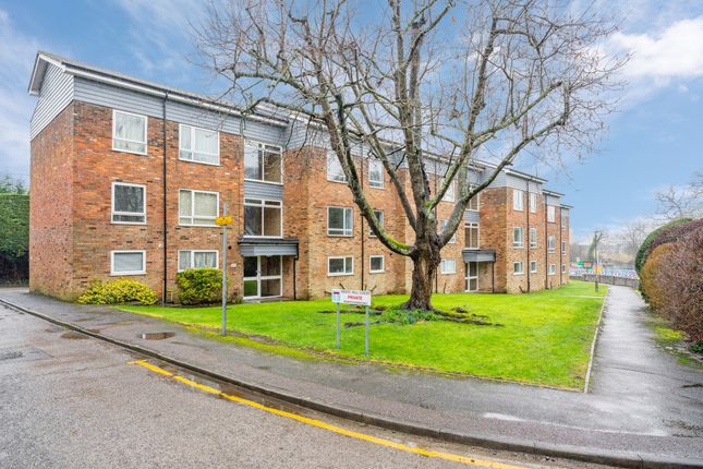 5 White Hill Court, Berkhamsted photo 2