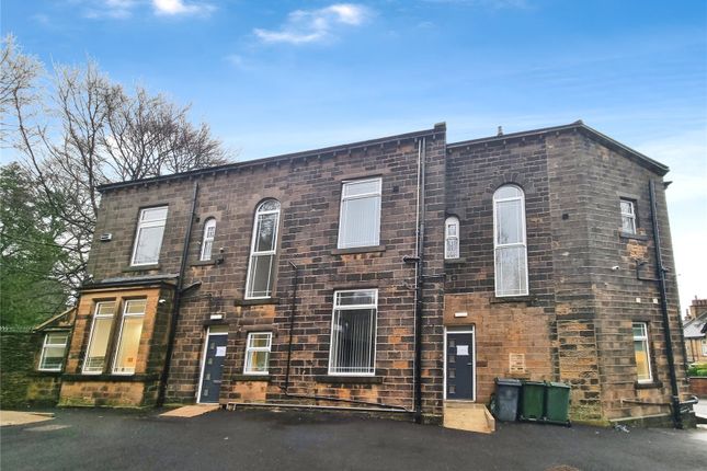 Room to rent in Spring Gardens Lane, Keighley, West Yorkshire