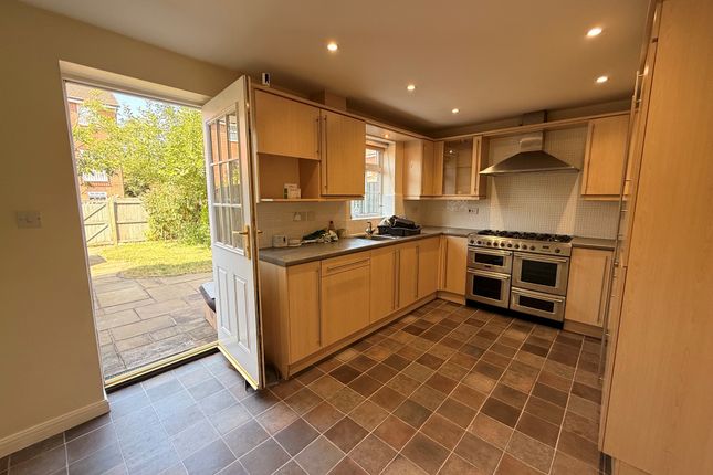 6, Horton Way, Nantwich photo 3