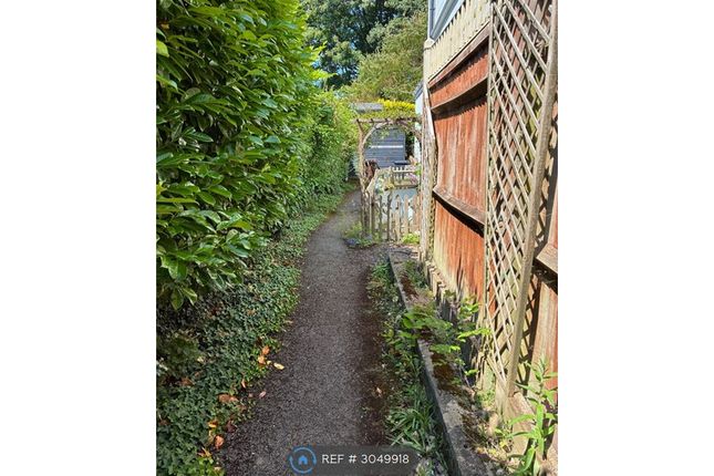 Flat, Park Road, Southborough, Tunbridge Wells photo 2