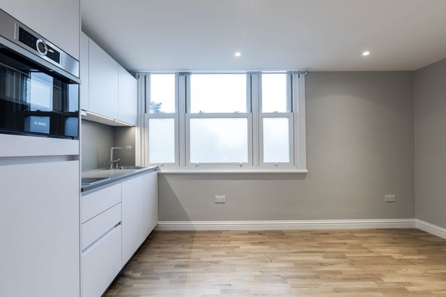 Thumbnail Studio to rent in Uxbridge Road, Hampton Hill, Hampton