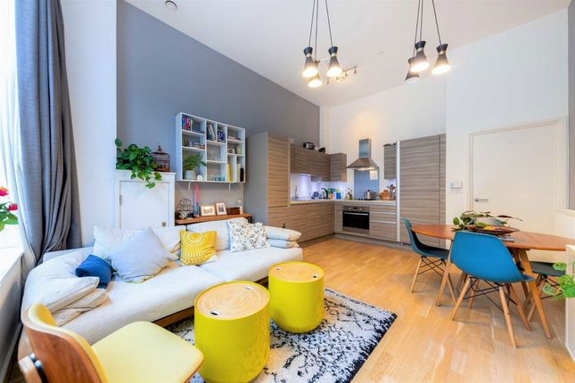 Flat 1, Hardy Court, 2, Charles Street, London photo 4