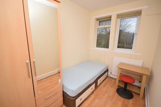 125a, Birchwood Avenue, Hatfield photo 3