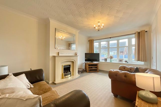 14 Greenfields Avenue, Crewe photo 2
