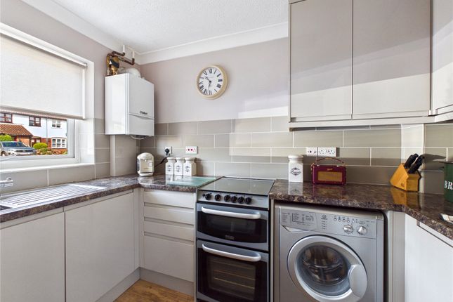 22, Foden Avenue, Suffolk photo 3