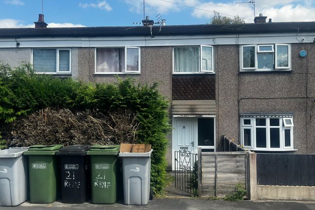 21, Renfrew Close, Macclesfield photo 2