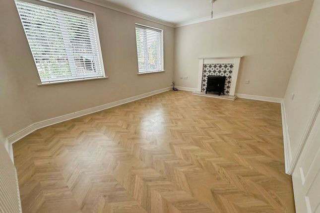 47 Moorhen Way, Stoke-On-Trent photo 3