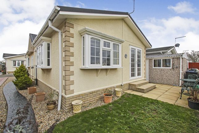 Mobile/park home for sale in Cathedral View Park, Witchford, Ely