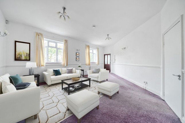 84, Holmdale Road, Chislehurst photo 2