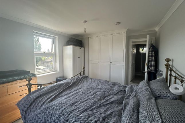 Flat 8 Uxbridge House, 37, Uxbridge Road, Kingston Upon Thames photo 4
