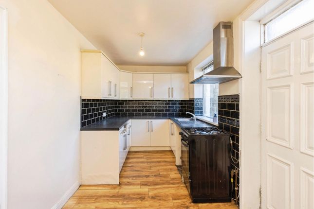 71, Northside Terrace, Bradford photo 4