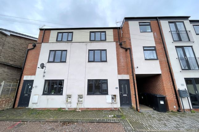 Thumbnail Semi-detached house to rent in Haywards Close, Erdington, Birmingham, West Midlands