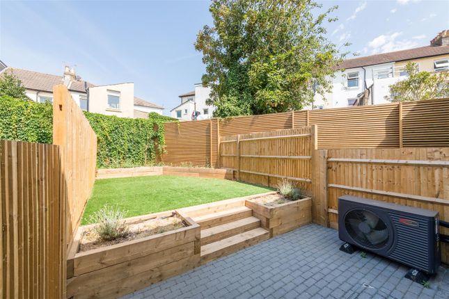 7, Shelldale Road, Portslade photo 4