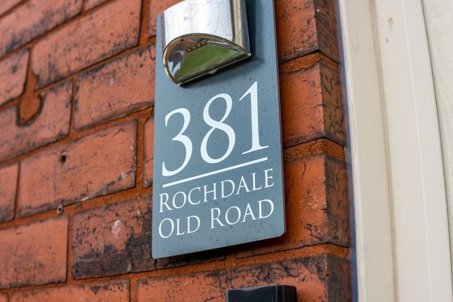 381 Rochdale Old Road, Bury photo 4