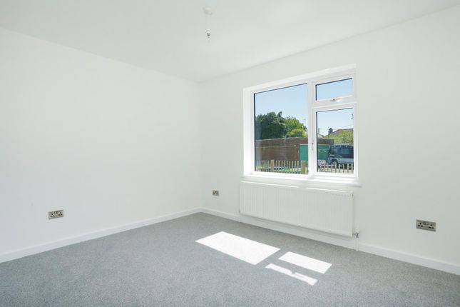 49, Rough Common Road, Canterbury photo 3
