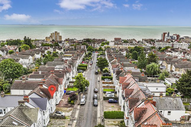 38c, Meteor Road, Westcliff-on-sea photo 2