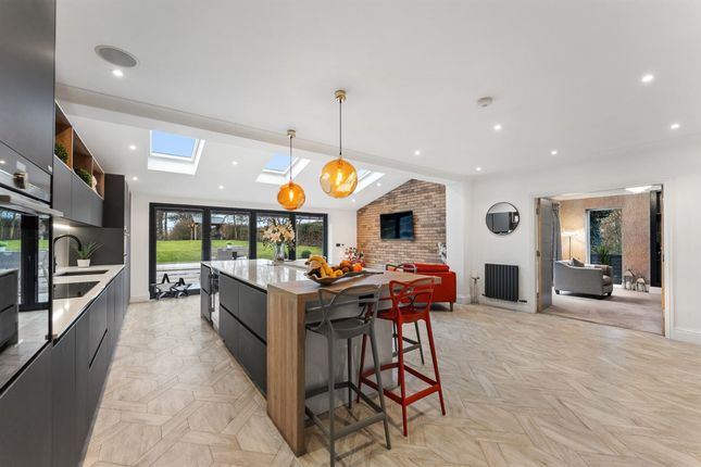 88 Higher Lane, Lymm photo 3