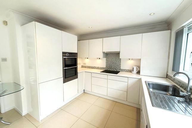 86, Monks Road, ENFIELD photo 3