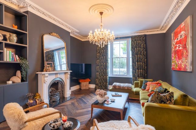 24, Regents Park Road, London photo 2