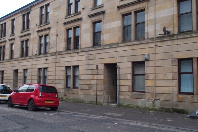Flat to rent in Bank Street, Paisley PA1