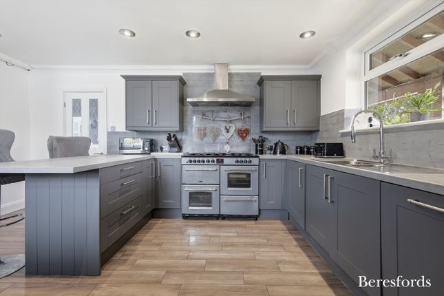 The Retreat,, Oak Road, Billericay photo 4
