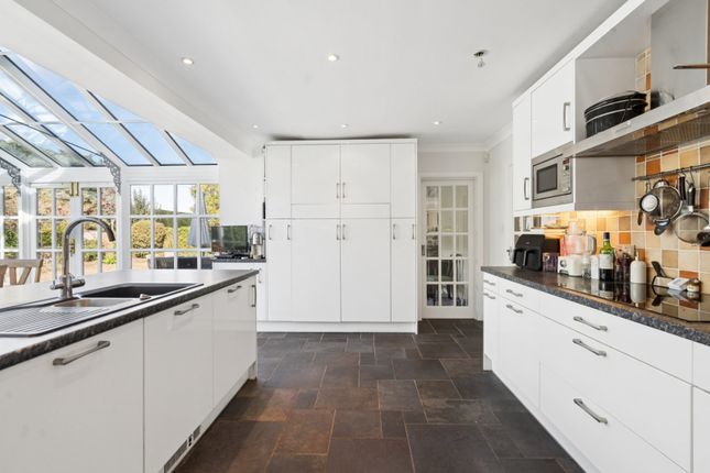 9, Watermans Way, Reading photo 3