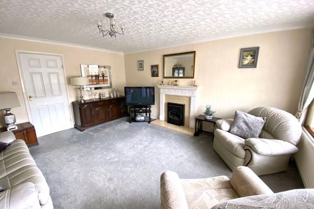 28, The Oaks, Bedworth photo 4