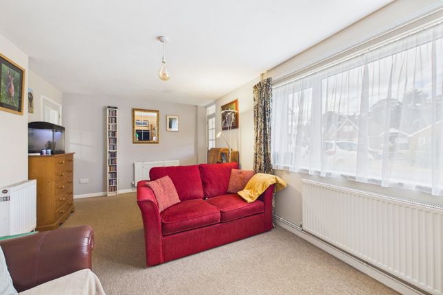 9, Besthorpe Road, Attleborough photo 4