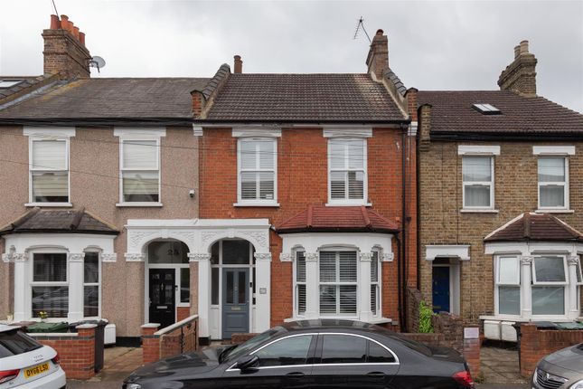 Westward Road, E4