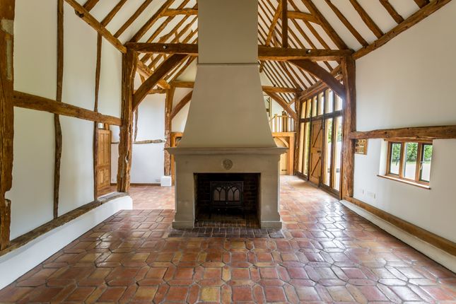Tittlesfold Barn, Billingshurst photo 5