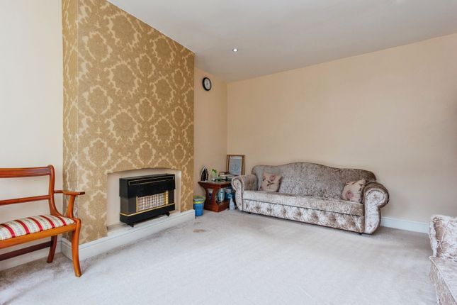 156, Seymour Grove, Manchester photo 2