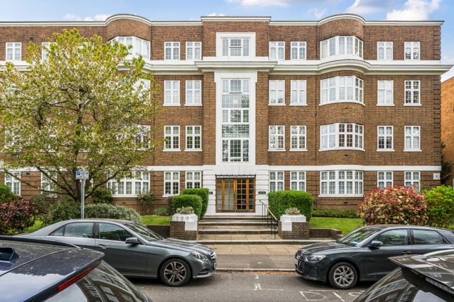 20 Wimbledon Close,, The Downs, London photo 4