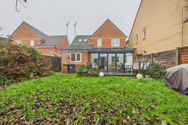 4, Riccat Lane, Great Ashby, Stevenage photo 4