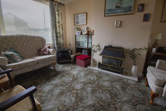 18, Marston Close, Frome photo 3