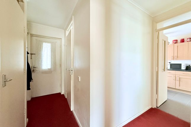 23, Nuffield Close, Great Yarmouth photo 3