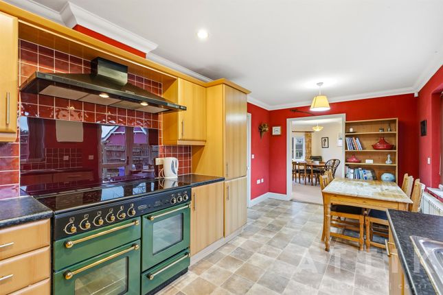 22, Greenbank, Halesworth photo 3