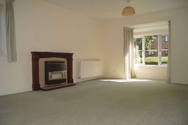 22, Linton Close, Tadley, Hampshire photo 3