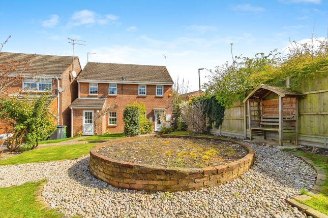 Thumbnail Semi-detached house for sale in Morefields, Tring