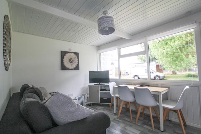 39 Hawaii Beach Chalet Park, Newport Road, Great Yarmouth photo 4