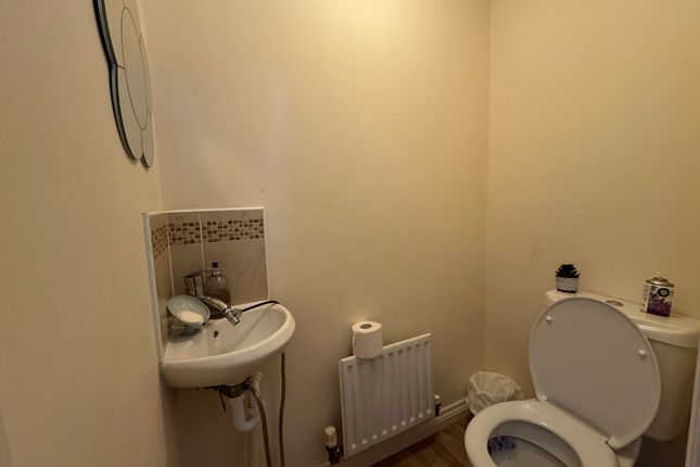 2, Stockport photo 5