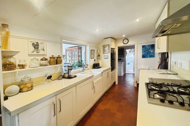 1, Burney Bit, Tadley photo 4
