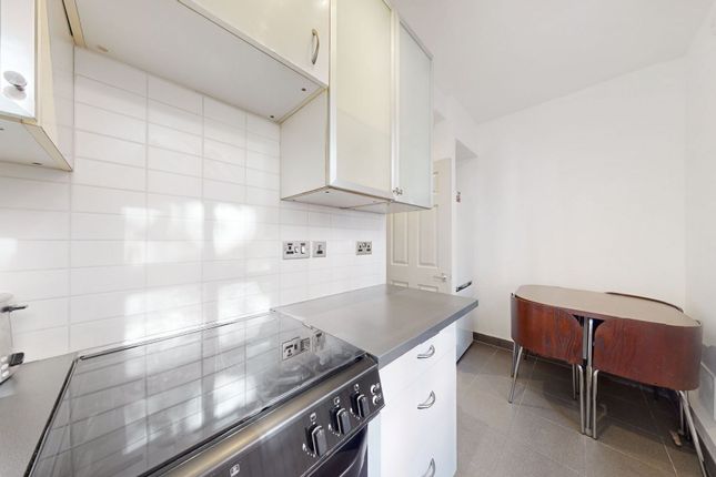 Flat 28, Wilkie House Cureton Street, London photo 4