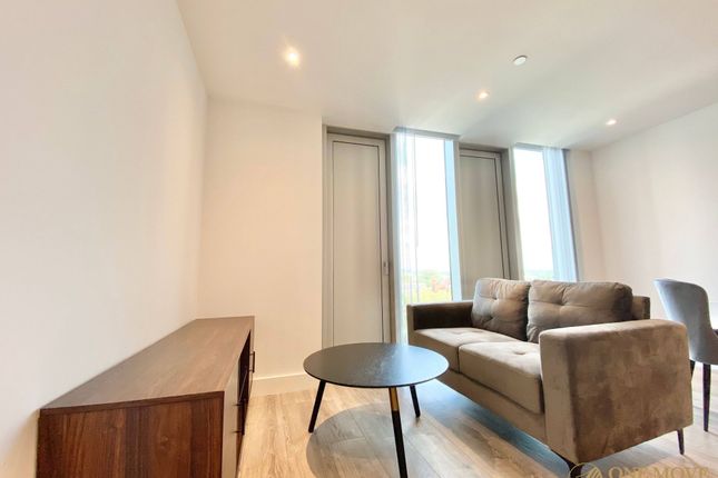 Flat 809, Blade Tower, Manchester photo 4