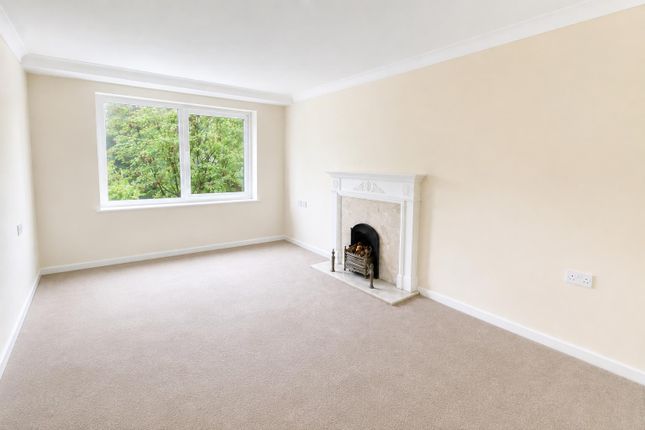 25 Homecedars House, Elstree Road, Bushey Heath photo 2