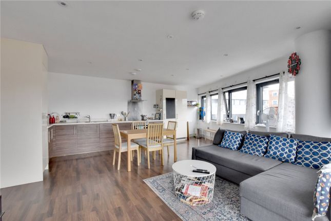 Flat 23, 4, Lambarde Square, London photo 2