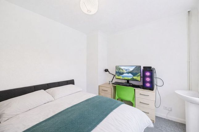 93 The Avenue, Brighton photo 4