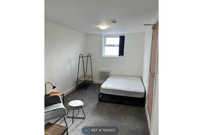 Room to rent in Croft Street, Rochdale