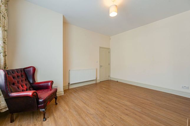 Woodland Terrace, Charlton photo 4