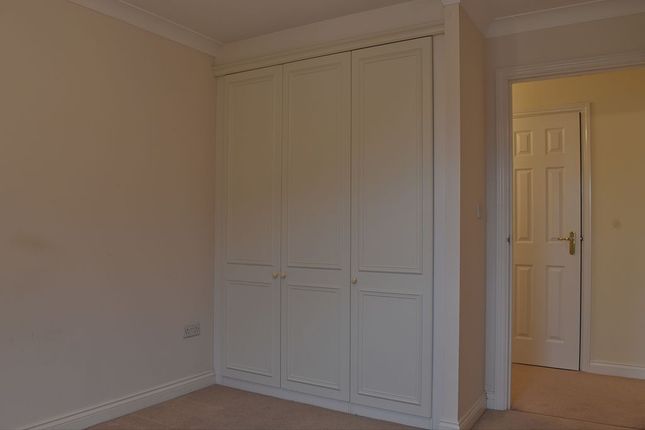 11 Warwick Court, Warwick Road, Newark photo 4